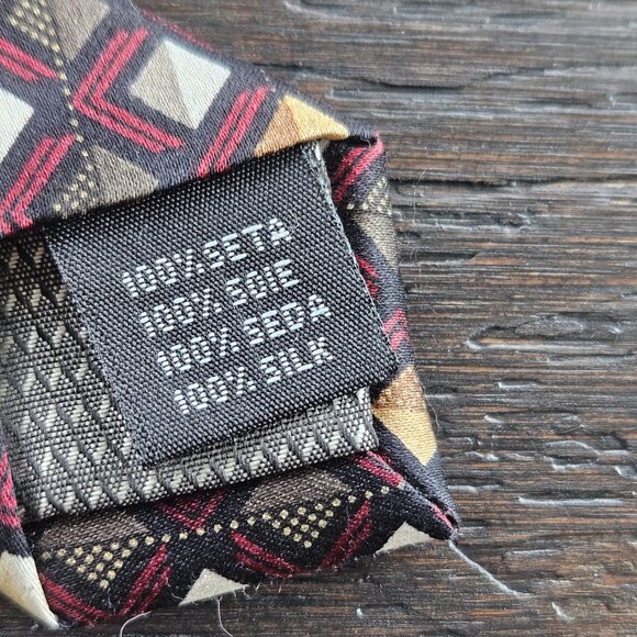 Valerio Garati Handmade 100% Silk Tie - Picture 5 of 6